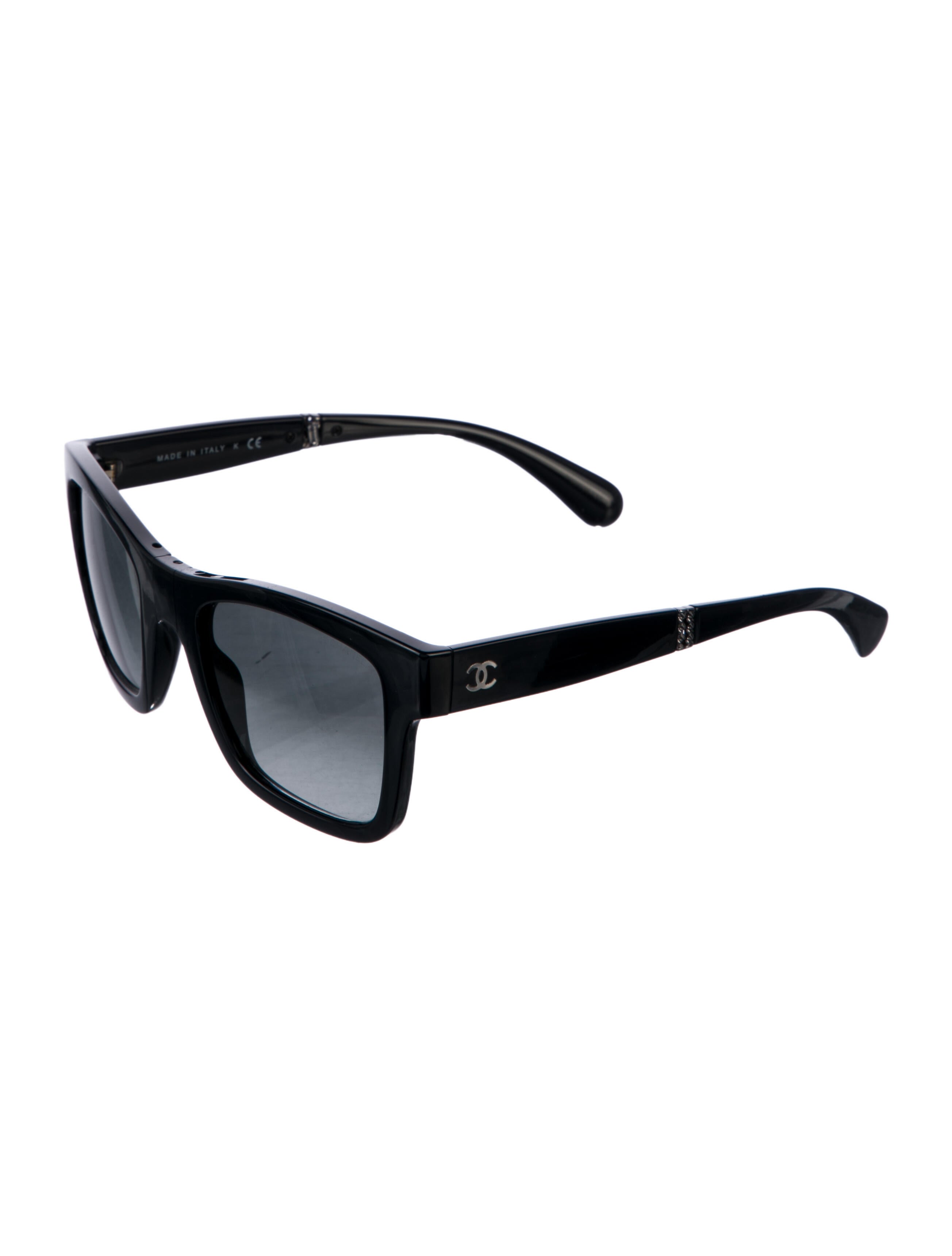 Chanel Interlocking CC Logo Wayfarer Sunglasses